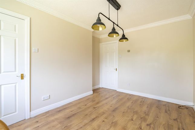 30, Hamilton Drive East, York photo 4