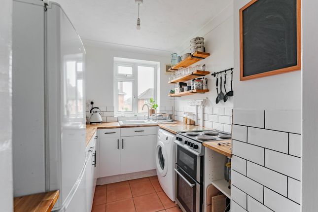 10 Winchcomb Road, Norwich photo 4