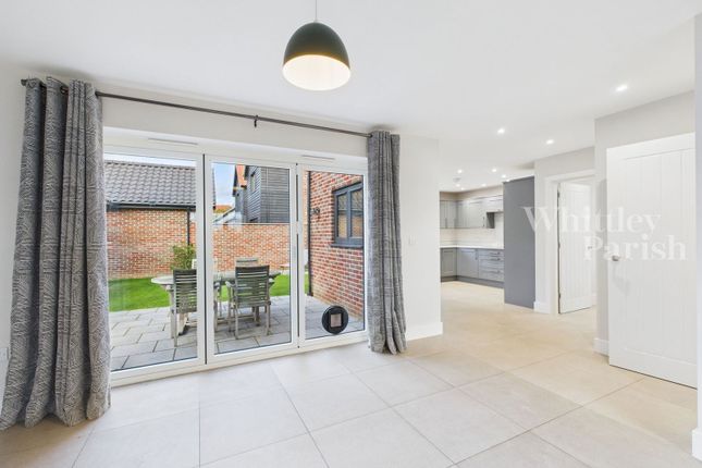 1 Alia Way,The Chestnuts, Diss photo 4