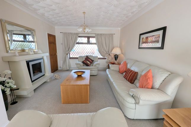 13, Samuels Road, Cwmllynfell photo 2