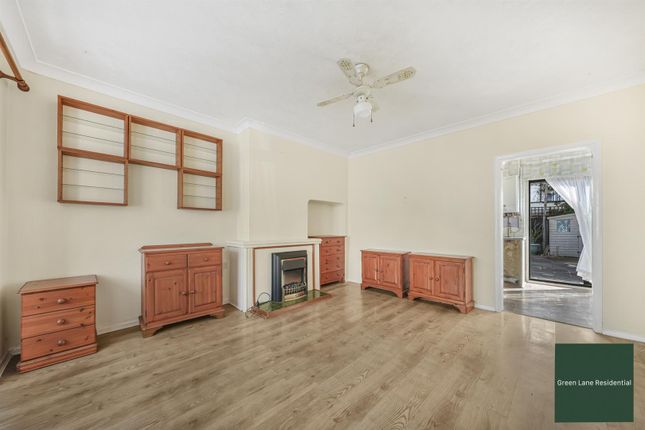 165, Baron Road, Dagenham photo 3