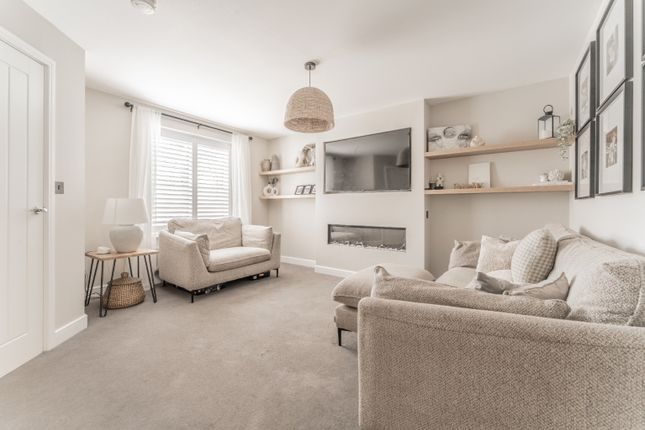 23, Flint Rise, Swanscombe photo 3