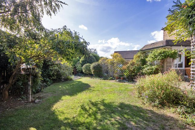 15, Frank Woolley Road, Tonbridge photo 3