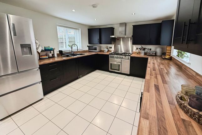 24 Stone Drive, Shifnal photo 3