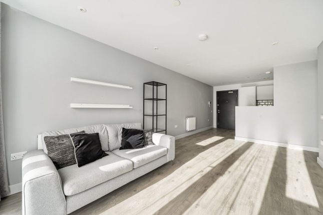 Flat Eleven, Panta House, Kenley photo 3
