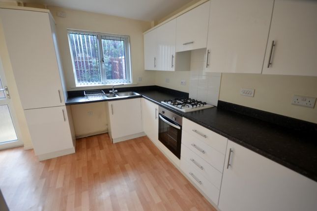14, Danes Close, Grimsby photo 4