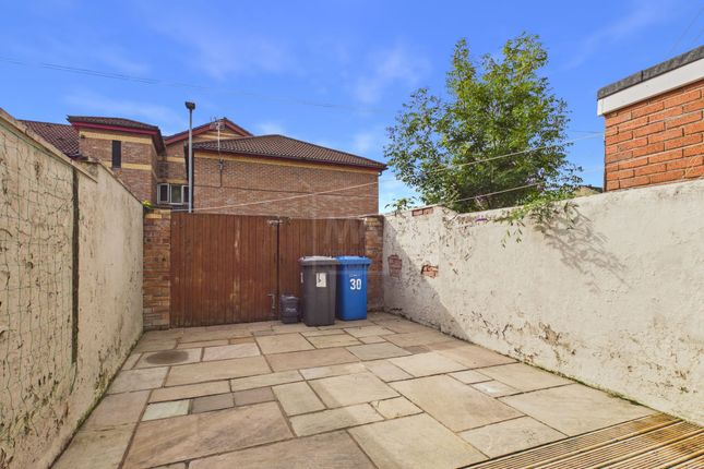 30 Forshaw Street, Warrington photo 4