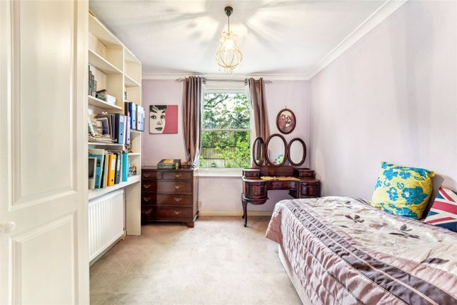 Flat for sale in Holland Road, London