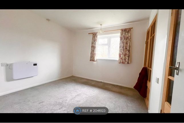 Flat to rent in Sea Front, Hayling Island