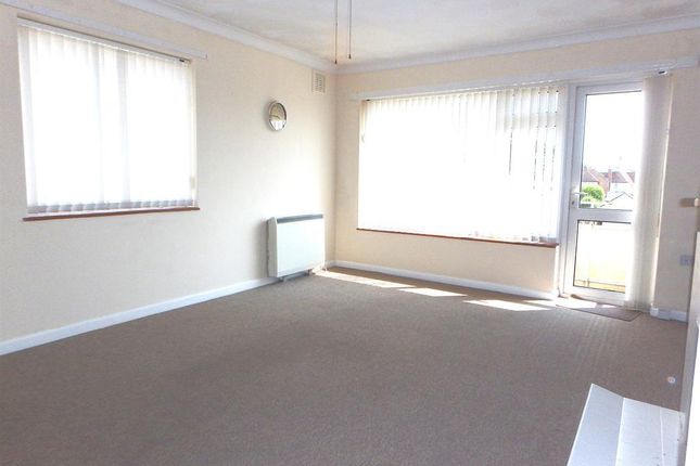 11, Crosby Court, Bouverie Close photo 2