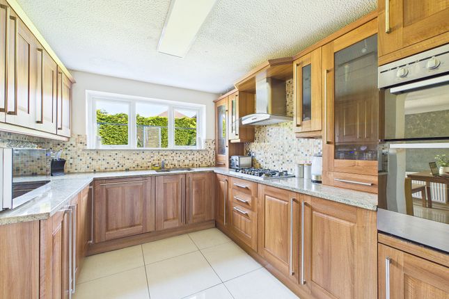 33, Avery Road, Haydock photo 4