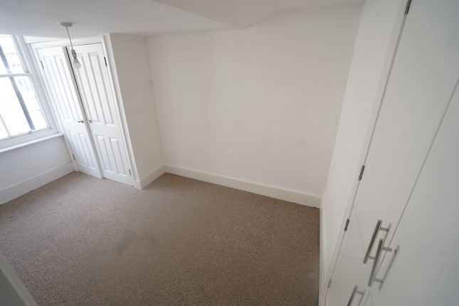 Flat to rent in High Street, Lewes