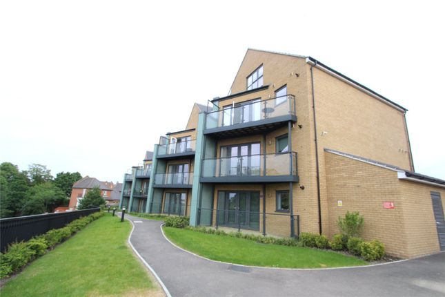 Thumbnail Flat to rent in Gatehouse View, The Avenue, Greenhithe, Kent