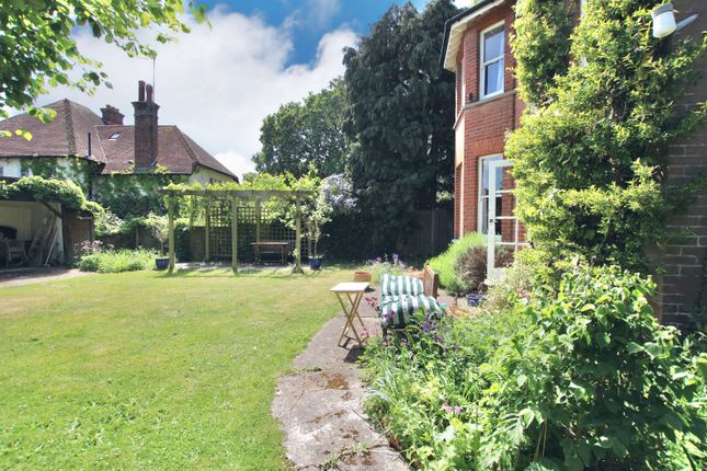 16, Cherry Garden Road, Kent photo 4