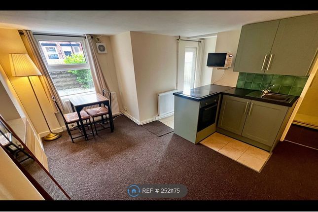 Beechwood Terrace, Leeds photo 5