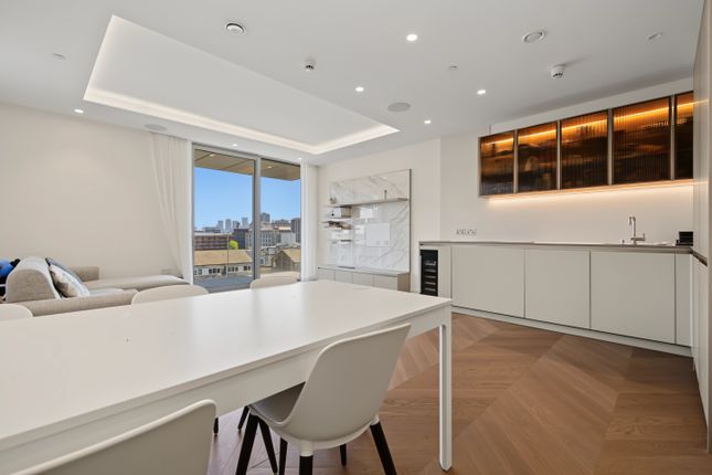 704, Minories, London photo 2