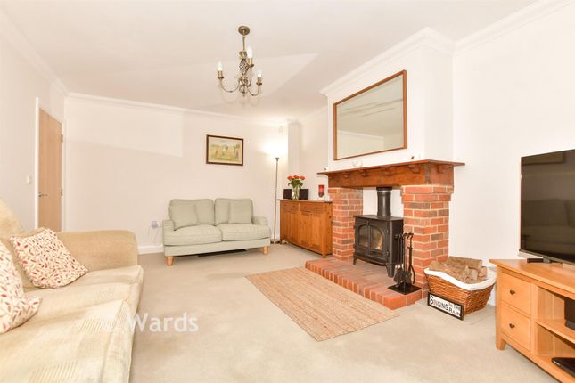 11, Fitzwalters Meadow, Canterbury photo 4
