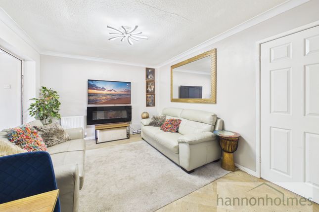 9, Chester Avenue, Bolton photo 4