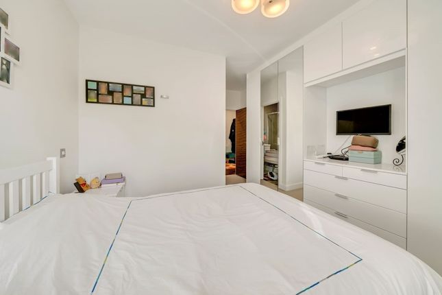 Flat 15, Walsingham House, London photo 4