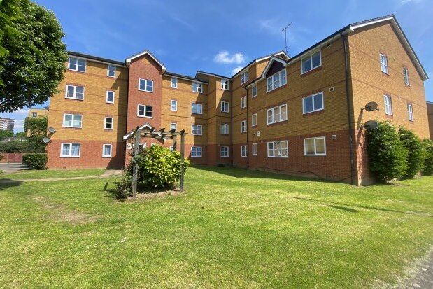 Flat to rent in Colgate House, London