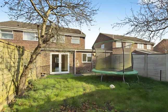 38, Collard Road, Willesborough photo 2
