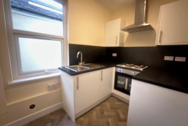 6, Morden Lane, Newport photo 3