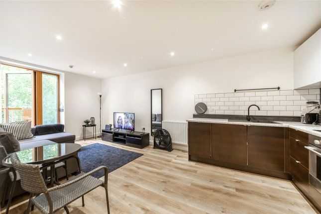 205, Bath House, 5, Arboretum Place, Barking photo 2