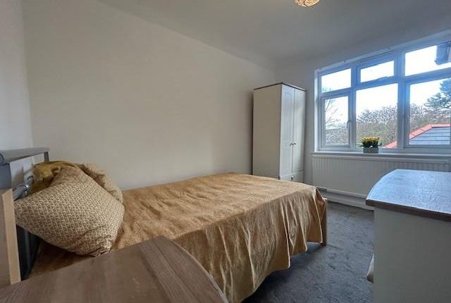 Thumbnail Shared accommodation to rent in Room 5, 68 Garden Walk, Cambridge