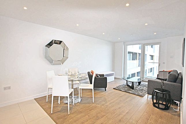 Thumbnail Flat to rent in Bessemer Place, London