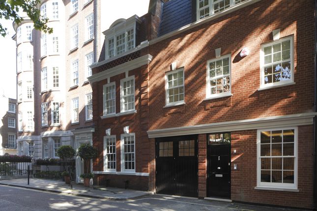 Mews house to rent in Woods Mews, London, 7
