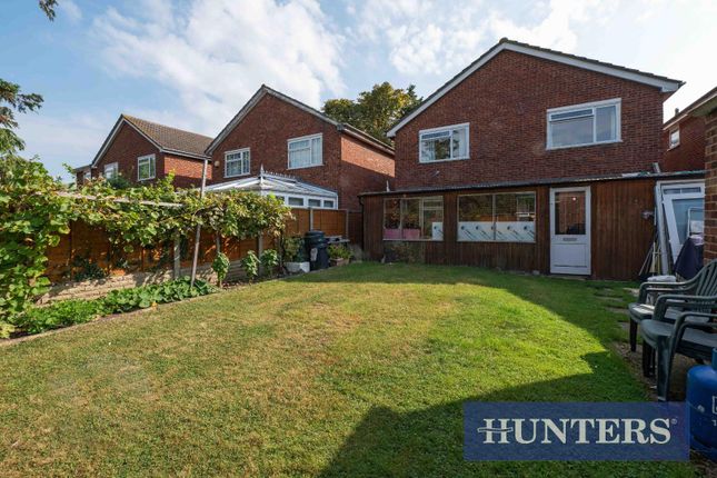 Thumbnail Detached house for sale in Kingswood Close, New Malden