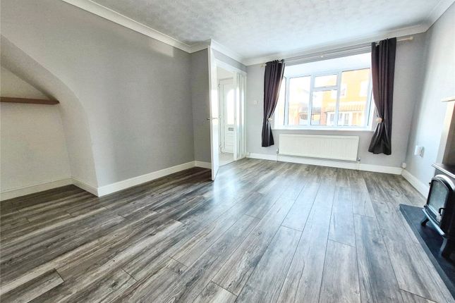 51, Windsor Close, Lincoln photo 2