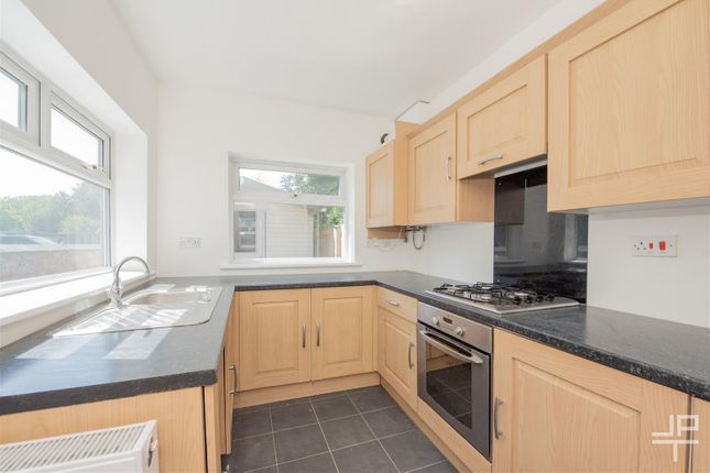 583, Bolton Road, Wigan photo 4
