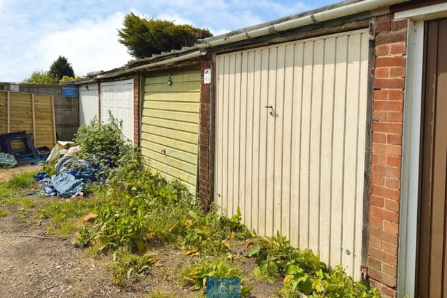 32, Shirlett Close, Coventry photo 3