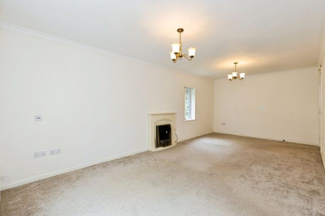 14 Guardian Court, Moorend Road, Cheltenham photo 4