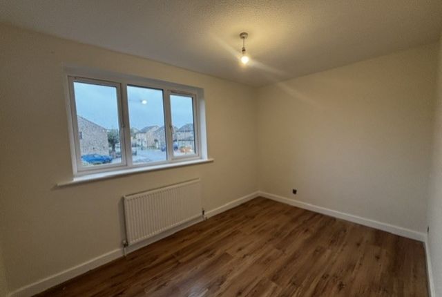 Mayfield Close, Carterton photo 5