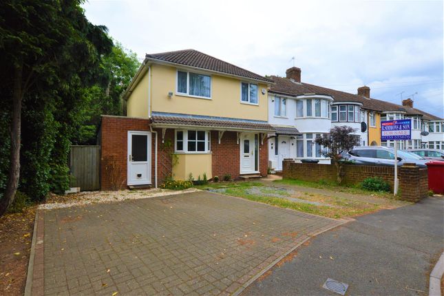 3 bed detached house for sale in Canterbury Avenue, Slough, Berkshire SL2