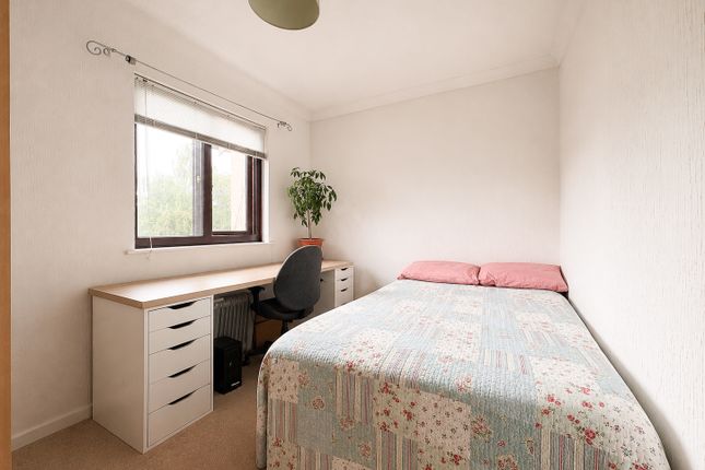 22, Nurseries Close, Exeter photo 3