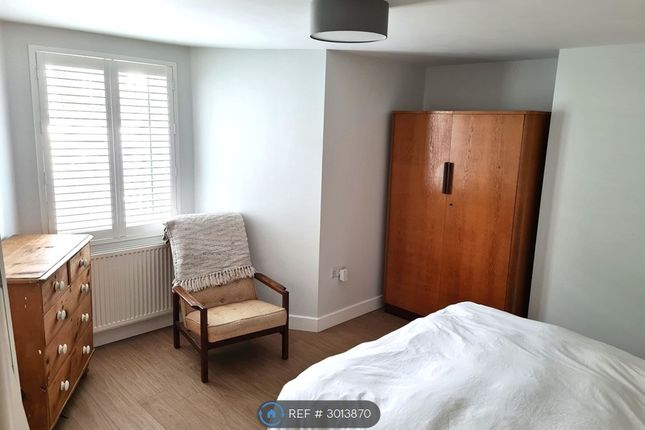Flat, Pelham Place Pelham Road, Seaford photo 5