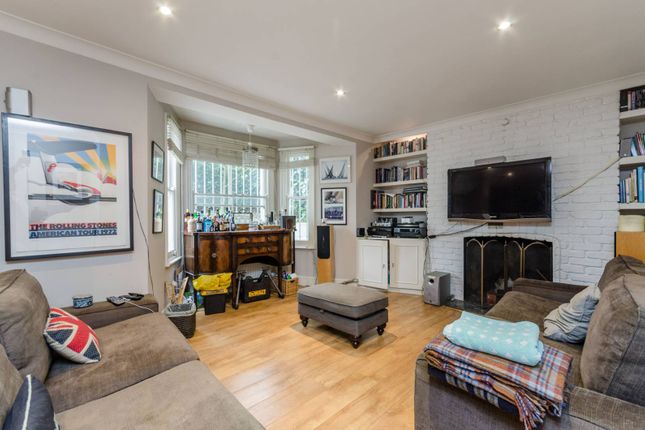 Thumbnail Flat to rent in Barclay Road, Fulham, London