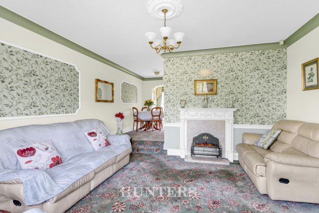 32, Alkrington Hall Road South, Manchester photo 4