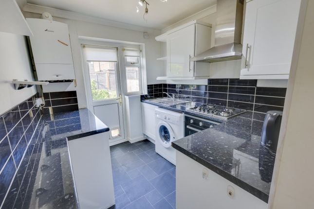 9, Salisbury Mews, Leeds photo 4