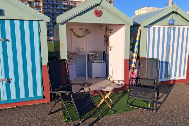 24, Beach Hut, 24, Kings Esplanade, Hove photo 3