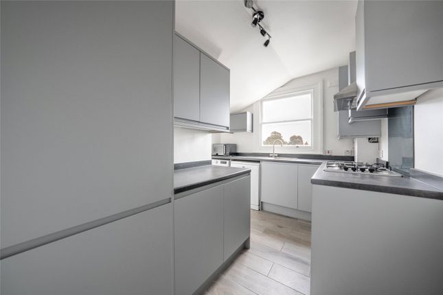 Flat 3, 13, Chippenham Road, London photo 2