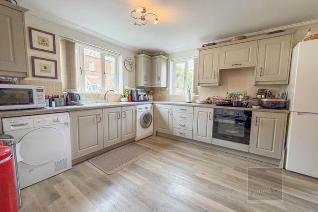 14, John Franklin Way, Norwich photo 3