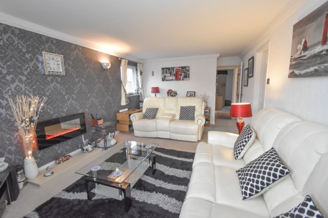 65, Beacon Park Drive, Skegness photo 4