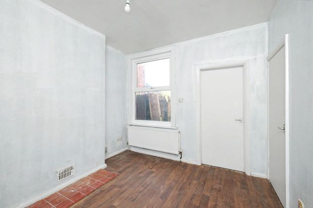 35, School Road, Wellingborough photo 4