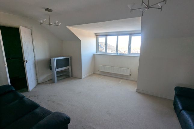 29, Pinhigh Place, Greater Manchester photo 3