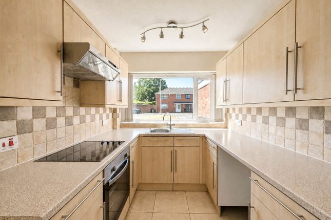 13, Holman Street, Worcestershire photo 4