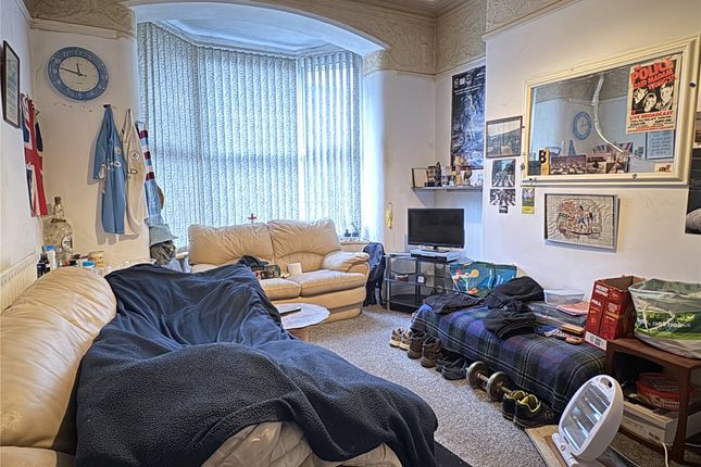 198, Abbey Hills Road, Greater Manchester photo 2